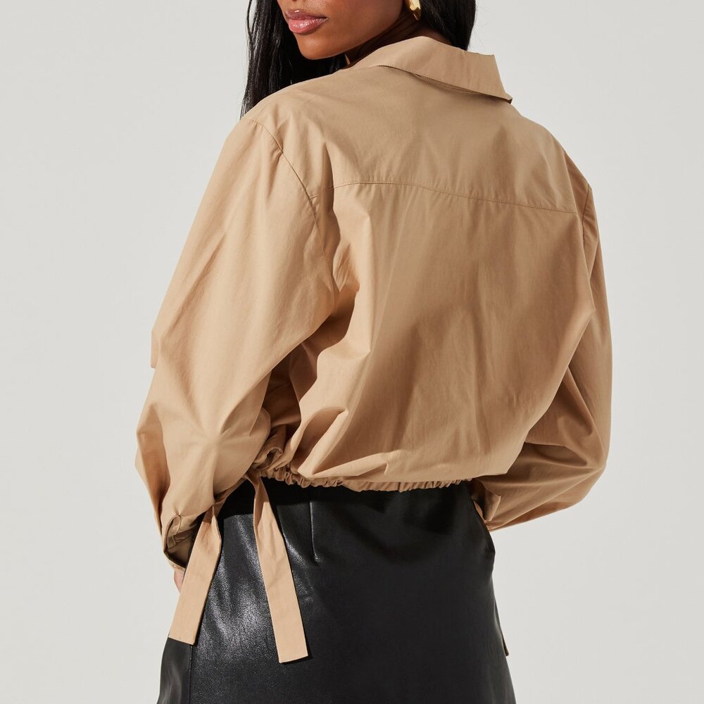 ASTR Button Down Top - Picture 2 of 2